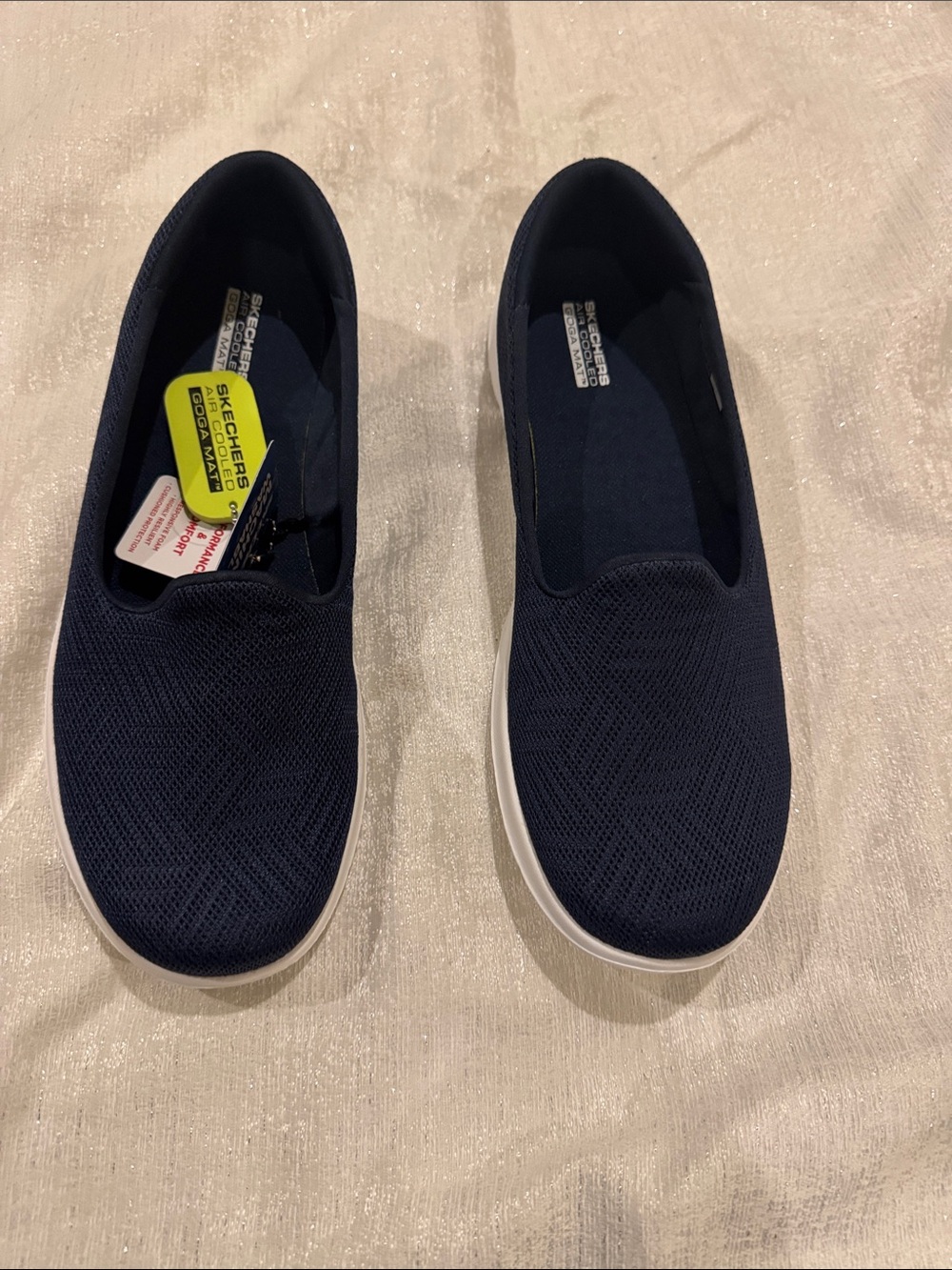 Skechers Women's Slip-On Knit GOGA MAT Loafers - Dark Blue with White Sole NWT